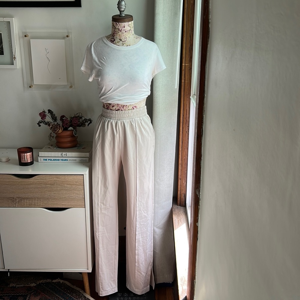 A&F Traveler Pant- NWT